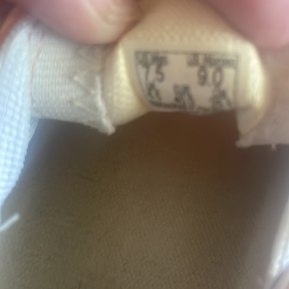 Pink Vans 7.5 - Picture 5 of 5